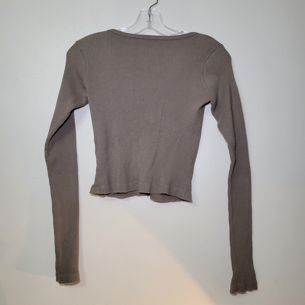 Brandy Melville Y2K Cropped Button Up Ribbed Scoop Neck Sweater Olive Green - Picture 3 of 6